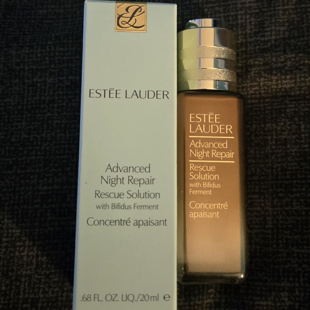 Estée Lauder Advanced Night Repair Rescue Solution - Picture 2 of 5